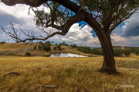 2400 Sapphire Rd, Wheeo, NSW 2583