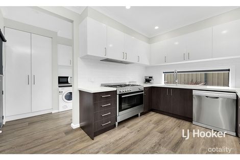 Property photo of 36 Wedding Drive Wallan VIC 3756