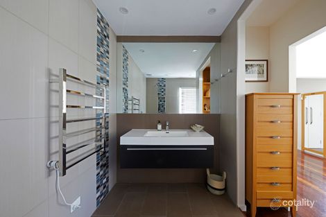 Property photo of 133 Morehead Avenue Norman Park QLD 4170