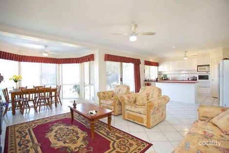 Property photo of 4 Honeybee Place Upper Kedron QLD 4055