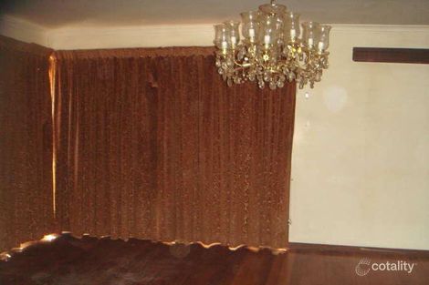 Property photo of 11 Lester Avenue St Albans VIC 3021