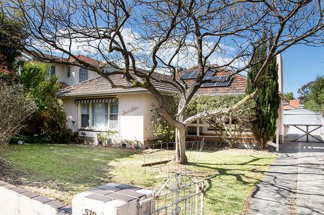 Property photo of 570 Centre Road Bentleigh VIC 3204
