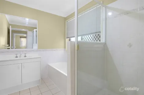 Property photo of 2 Ewan Place Bracken Ridge QLD 4017