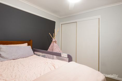 Property photo of 13 Bennett Drive Regents Park QLD 4118