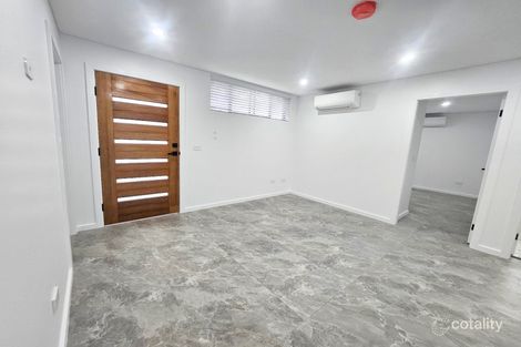 Property photo of 29 Gilgandra Road Hoxton Park NSW 2171