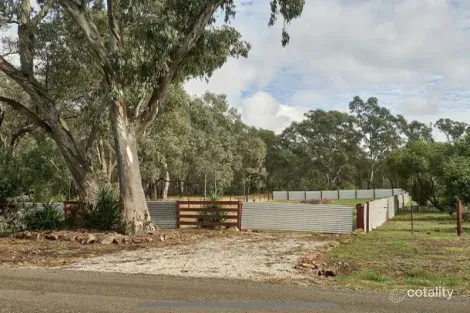 Property photo of 13 Routledge Street Heathcote VIC 3523