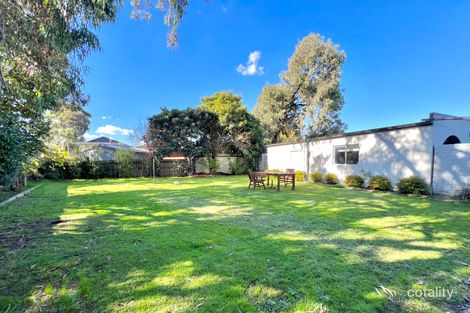 Property photo of 2 Excalibur Avenue Glen Waverley VIC 3150