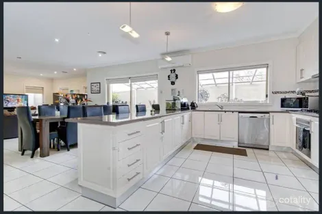 Property photo of 36 Garden View Drive Tarneit VIC 3029