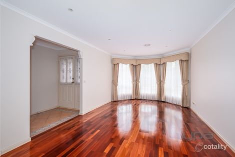 Property photo of 6 Edgewater Circuit Cairnlea VIC 3023