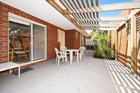 Property photo of 2/40 Magnolia Road Ivanhoe VIC 3079