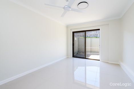 Property photo of 1/5 Napper Road Arundel QLD 4214