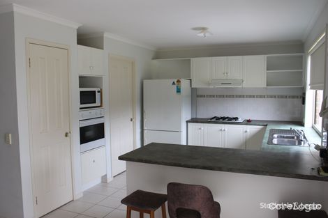 Property photo of 16 Kenton Walk Narre Warren South VIC 3805