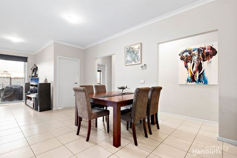 Property photo of 10 Sienna Way Pakenham VIC 3810