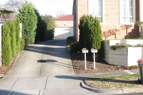 27 Mckenna Rd, Glen Waverley, VIC 3150