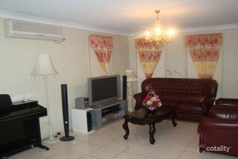 Property photo of 5 Ron Place Plumpton NSW 2761