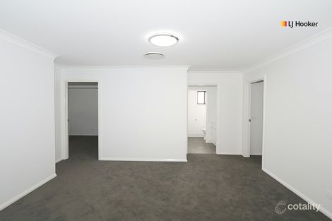 Property photo of 4 Ellerslie Street Gobbagombalin NSW 2650