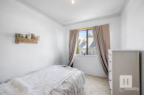 Property photo of 9 Lakeview Avenue Gorokan NSW 2263