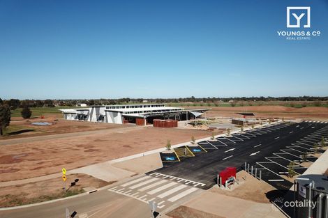 Property photo of 18 Pertobe Drive Kialla VIC 3631