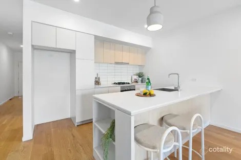 Property photo of 22 Sharp Circuit Mill Park VIC 3082