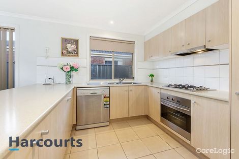 Property photo of 10 Ormesby Place Deer Park VIC 3023