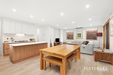 Property photo of 2/21 Norfolk Circuit Doncaster VIC 3108
