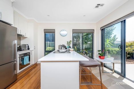 Property photo of 2/100 Uriarra Road Crestwood NSW 2620