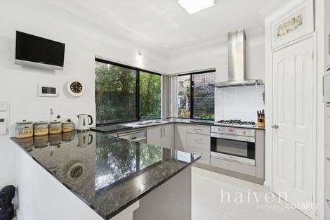 Property photo of 2/3 Birdwood Road Melville WA 6156
