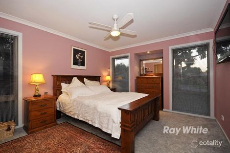 Property photo of 2 Justin Court Wantirna South VIC 3152