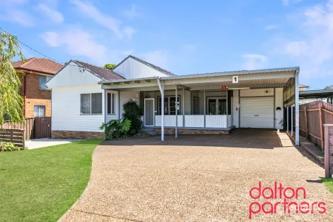1 Haddon Cres, Marks Point, NSW 2280