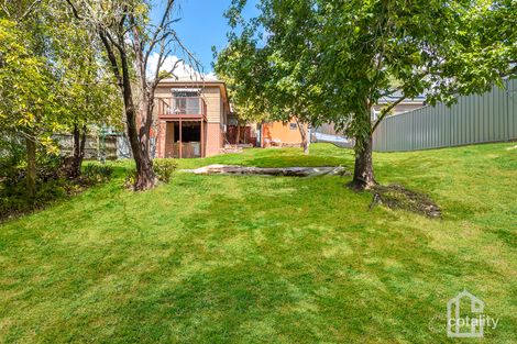 Property photo of 24 Russell Avenue Faulconbridge NSW 2776