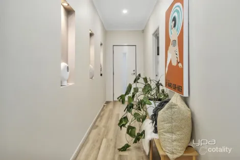 Property photo of 18 Burke Road Burnside Heights VIC 3023