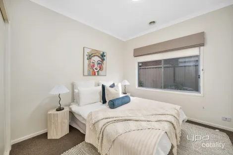 Property photo of 18 Burke Road Burnside Heights VIC 3023