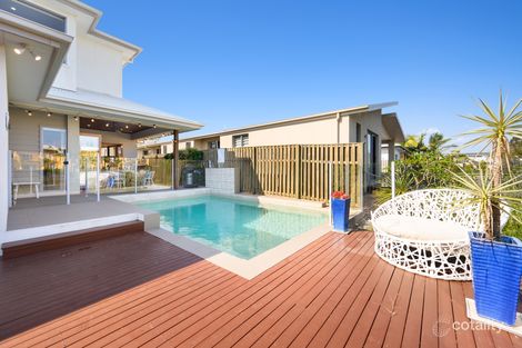 Property photo of 8 Mariner Avenue Hope Island QLD 4212