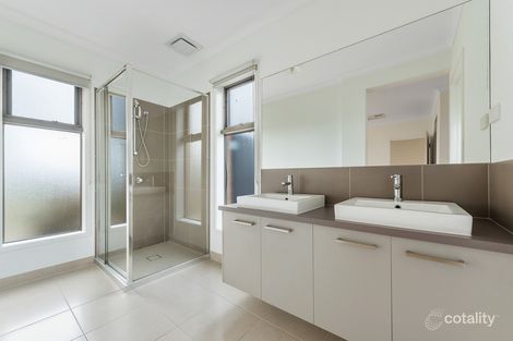 Property photo of 95 Serenity Way Craigieburn VIC 3064