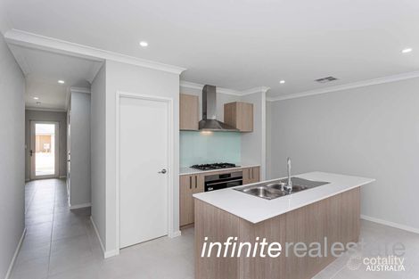 Property photo of 9 Benderson Road Champion Lakes WA 6111