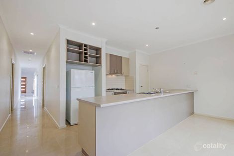 Property photo of 2/9 Montana Drive Werribee VIC 3030