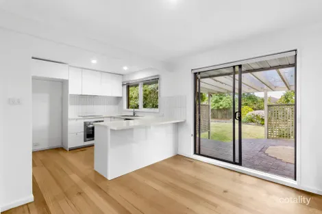 Property photo of 31 Cherry Tree Grove Croydon VIC 3136