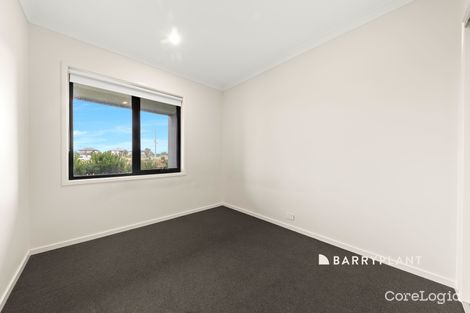 Property photo of 15 Tagore Walk Officer VIC 3809