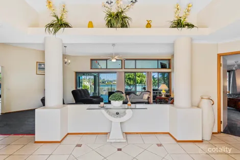 Property photo of 128 Monterey Keys Drive Helensvale QLD 4212