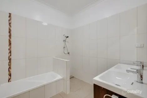 Property photo of 21 Eiser Street Harristown QLD 4350