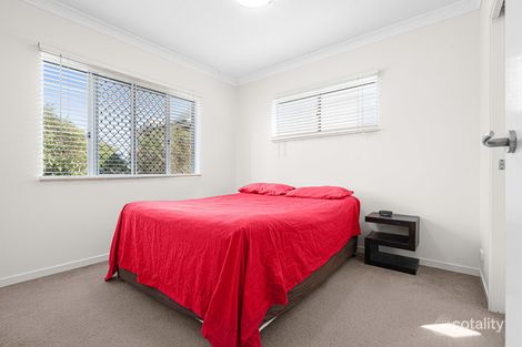 Property photo of 4/51 Dibar Street Wynnum QLD 4178