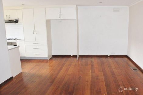 Property photo of 2/12 Rugby Road Hughesdale VIC 3166