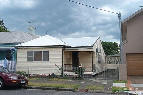 32 Cleary St, Hamilton, NSW 2303