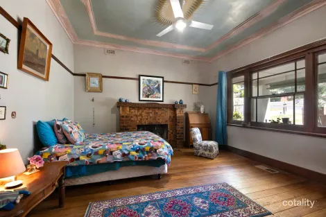Property photo of 6 Farnsworth Street Castlemaine VIC 3450