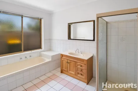 Property photo of 1/2 Spry Court Horsham VIC 3400