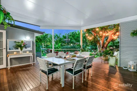 Property photo of 64 Wilson Street Labrador QLD 4215