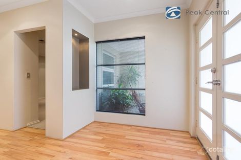 Property photo of 35 Caterpillar Road Success WA 6164
