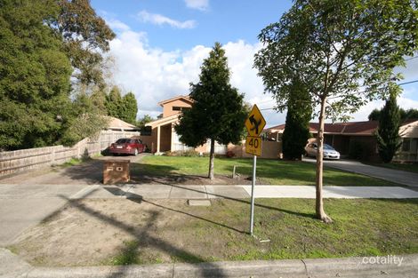 63 Langdale Dr, Croydon Hills, VIC 3136