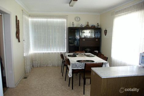 Property photo of 15 Larool Crescent Sunshine West VIC 3020