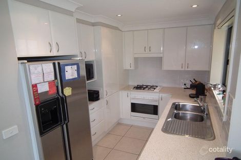 2/4 Lillypilly Ct, Black Head, NSW 2430